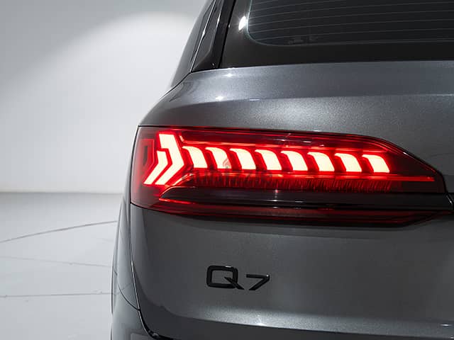 Audi Q7 Quattro (2023MY) 9