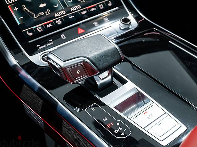 Audi Q8 quattro -- 2023MY 11