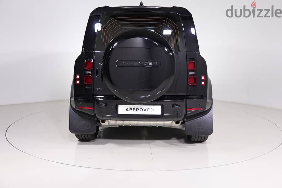 Land Rover Defender 2025 HSE Dynamic 4