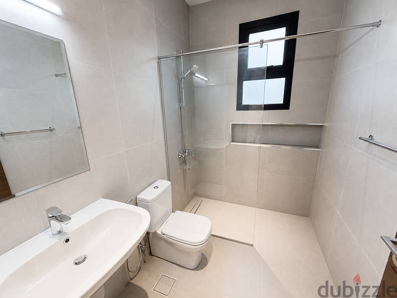 BRAND NEW 3 BEDROOM SPACIOUS APARTMENT 4