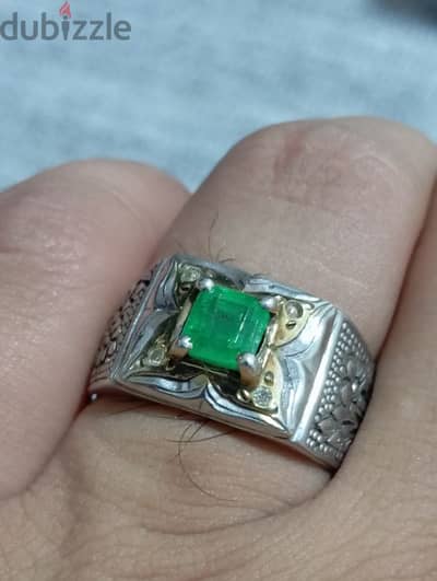 columbian emerald ring ~1 carat