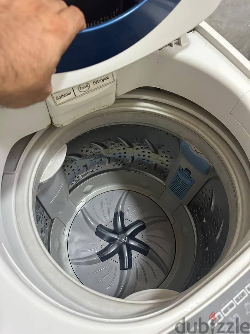 urgent sales washing machine toshiba 1