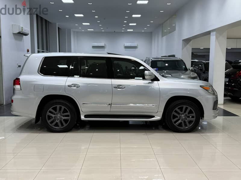 Lexus LX 570S 2015 Silver 3