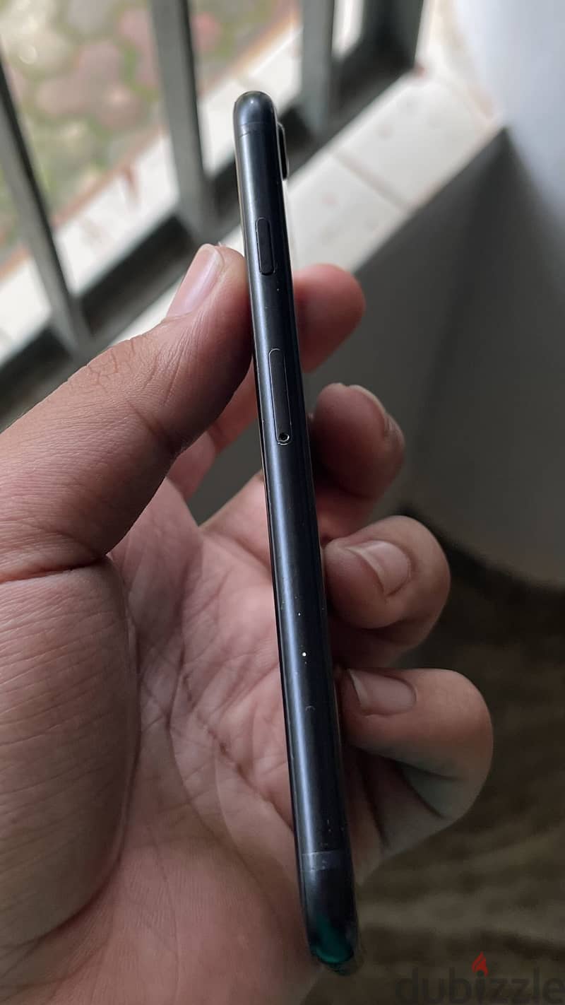Apple - iPhone SE 3rd 2022 1