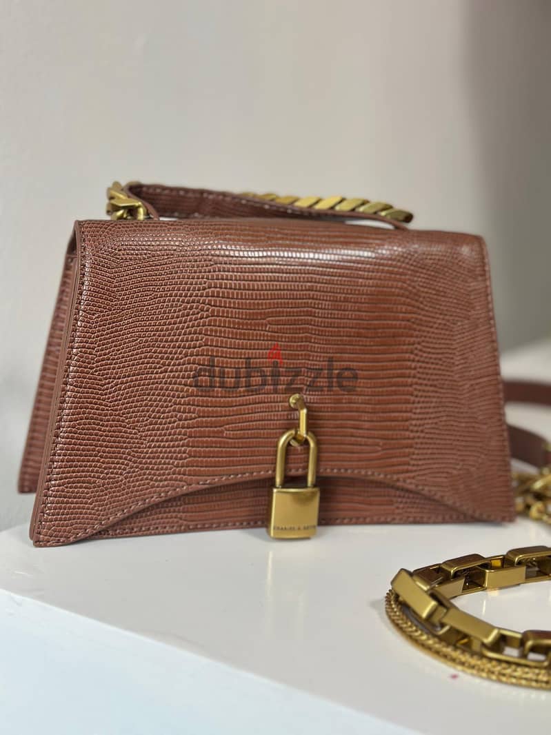 CHARLES & KEITH 4