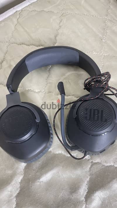 JBL gaming headset