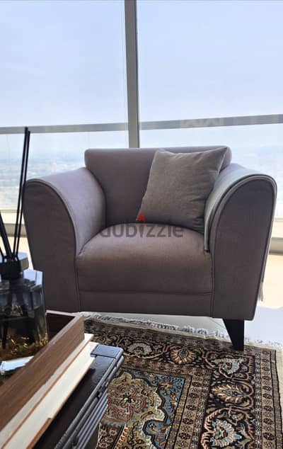 New price!! Grey arm chair in very good condition