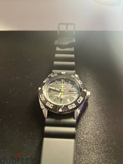 Seiko 5 Men's Automatic Watch - SNZB23J2 with extra strap