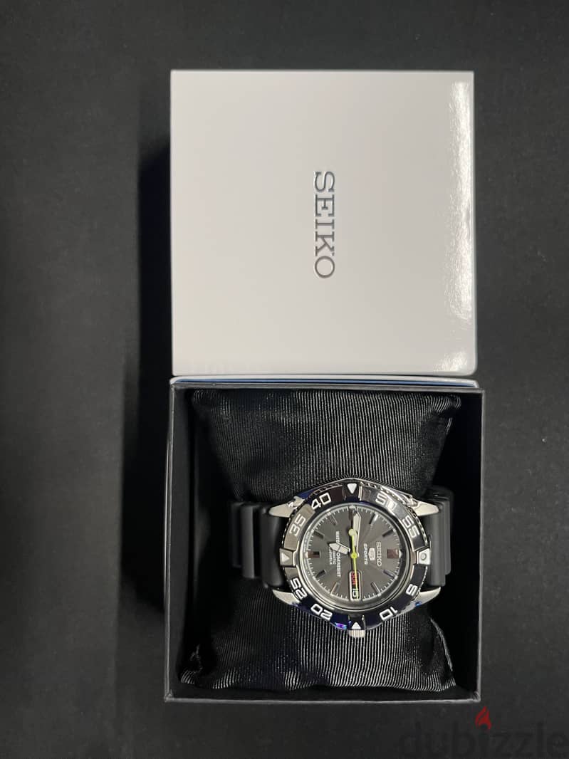 Seiko 5 Men's Automatic Watch - SNZB23J2 with extra strap 2