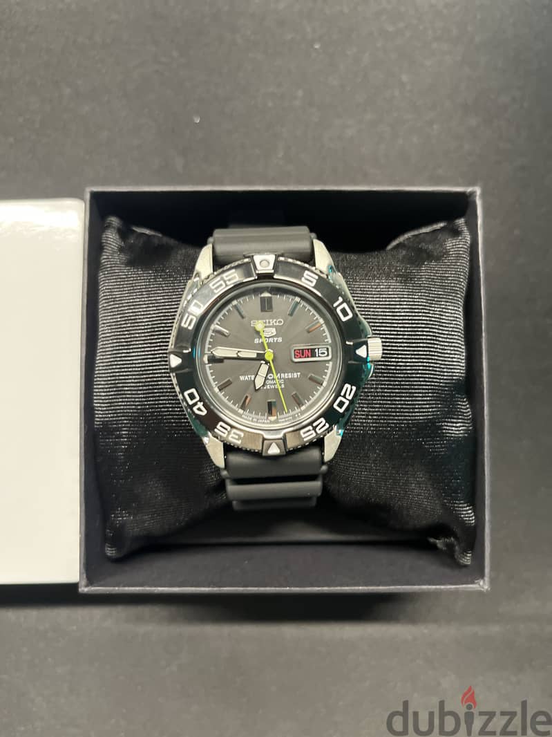Seiko 5 Men's Automatic Watch - SNZB23J2 with extra strap 4