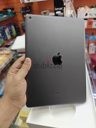 Ipad 10.2"(7th gn). 32GB Storage. Box & original adapter available.