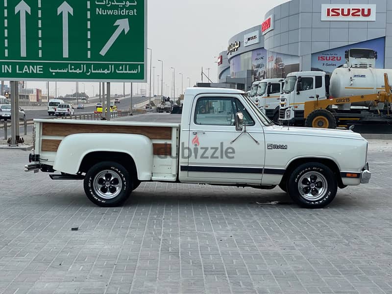 Dodge Ram 1985 White 3