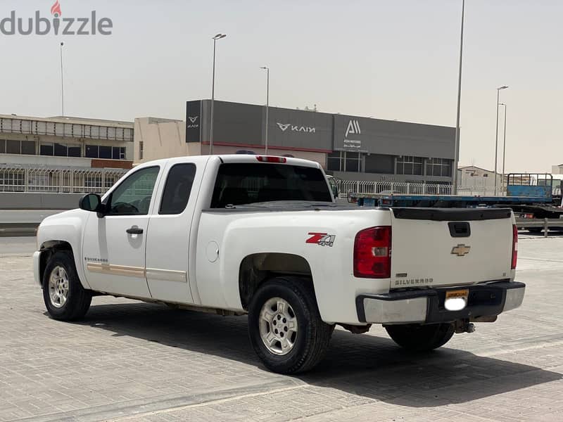 Chevrolet Silverado 2009 White 6