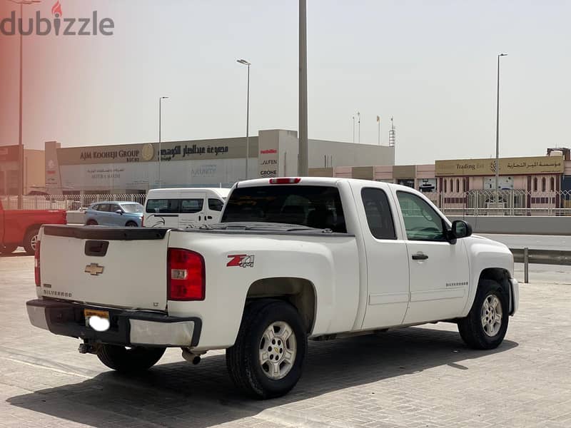 Chevrolet Silverado 2009 White 7