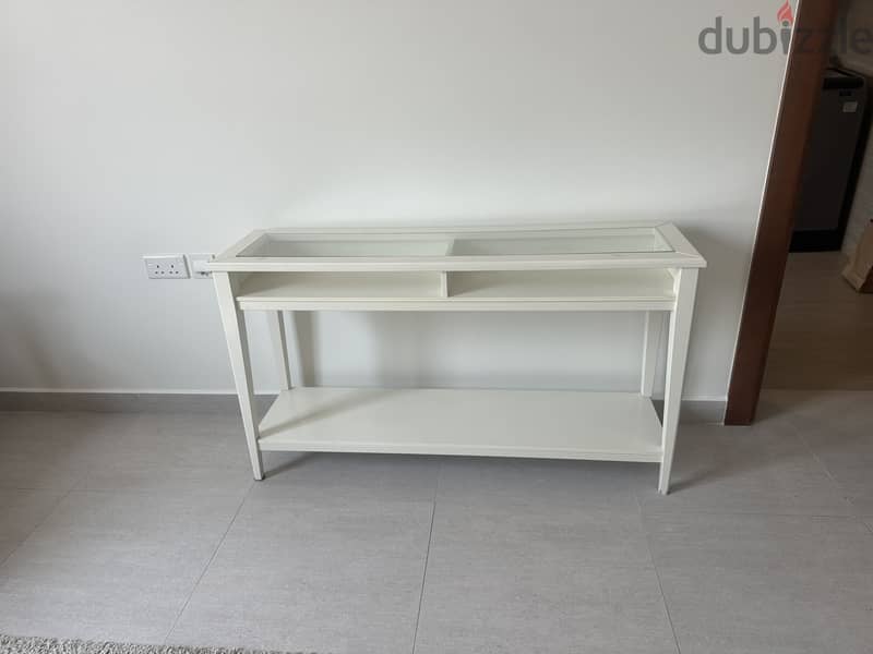 CONSOLE TABLE 1