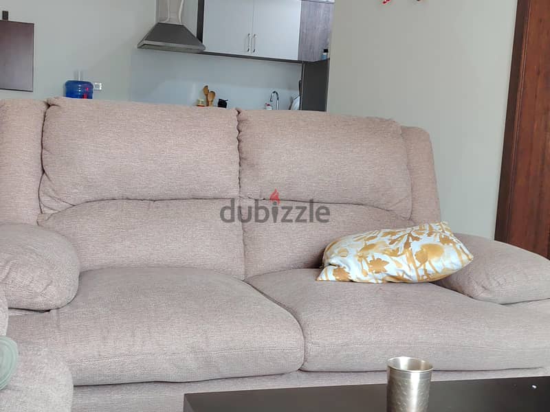 SOFA SET FOR SALE 5 SEATER 1