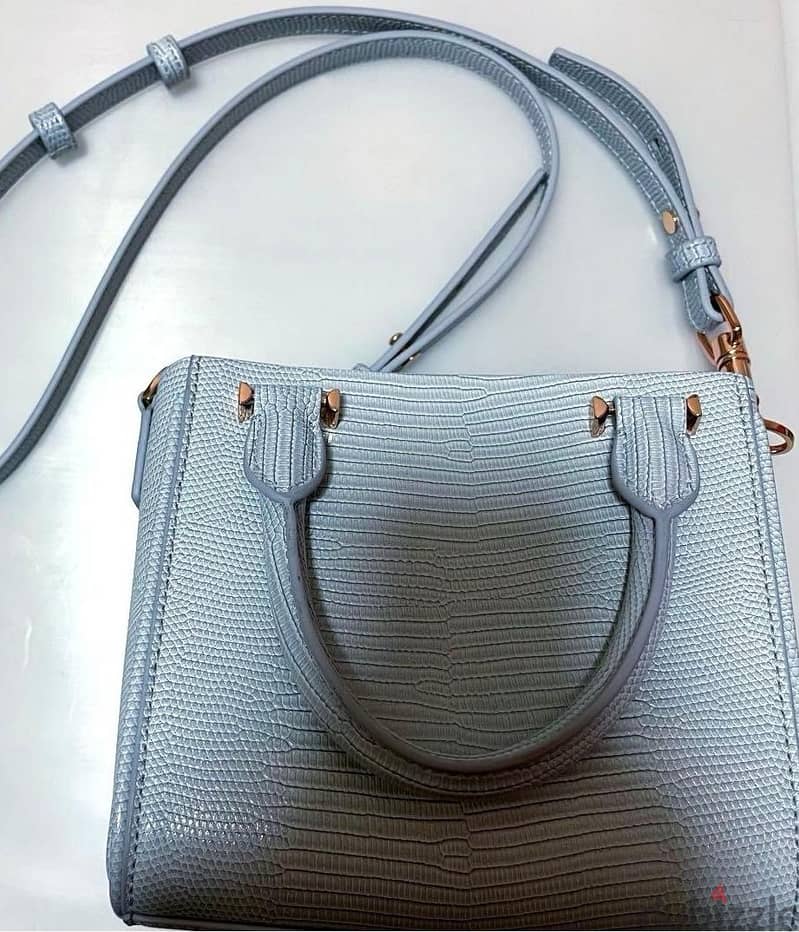 CHARLES & KEITH 5