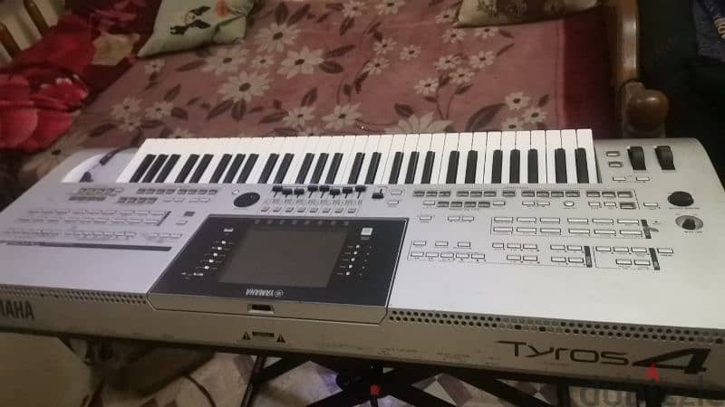 keyboard Yamaha Tyros 4 for sale 1