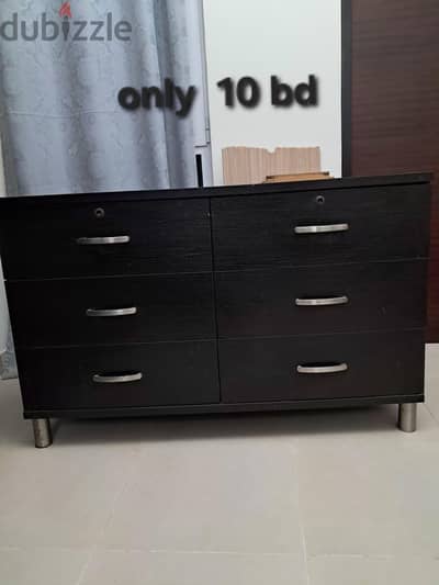cabinets and cupboard 25 bd