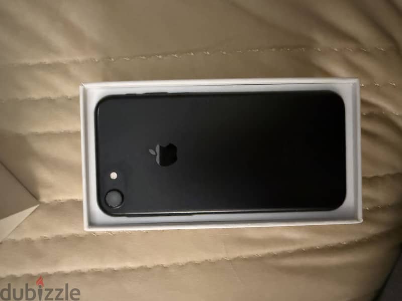 Apple - iPhone 7 2