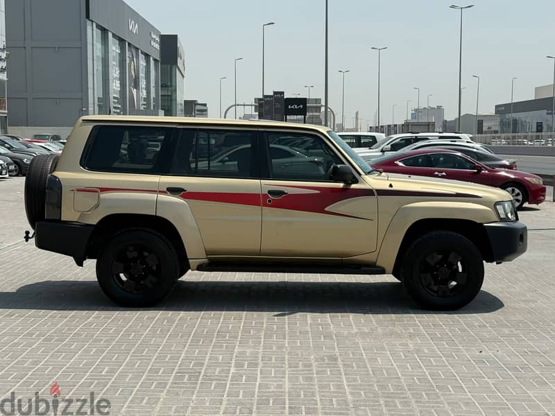 Nissan Patrol Safari 2008 Beige 3