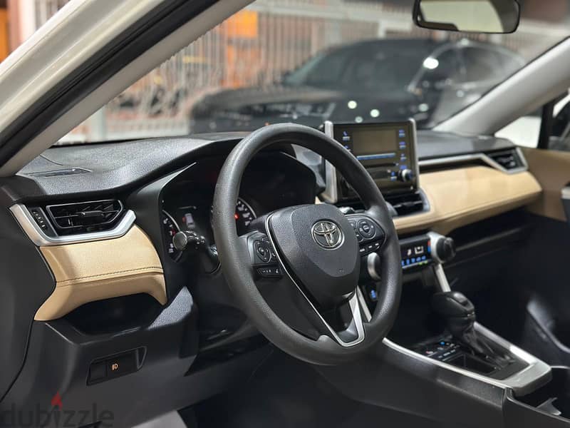 Toyota Rav4 11