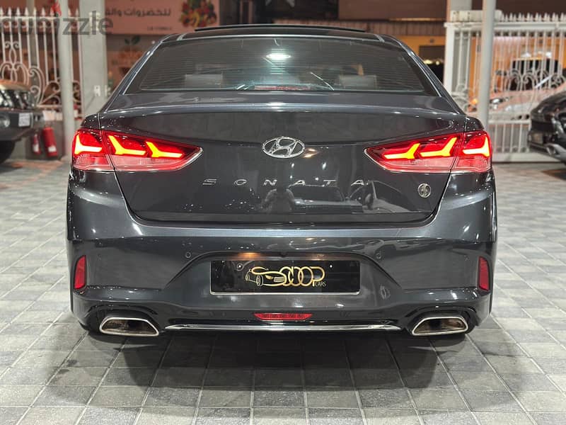 Hyundai Sonata 4