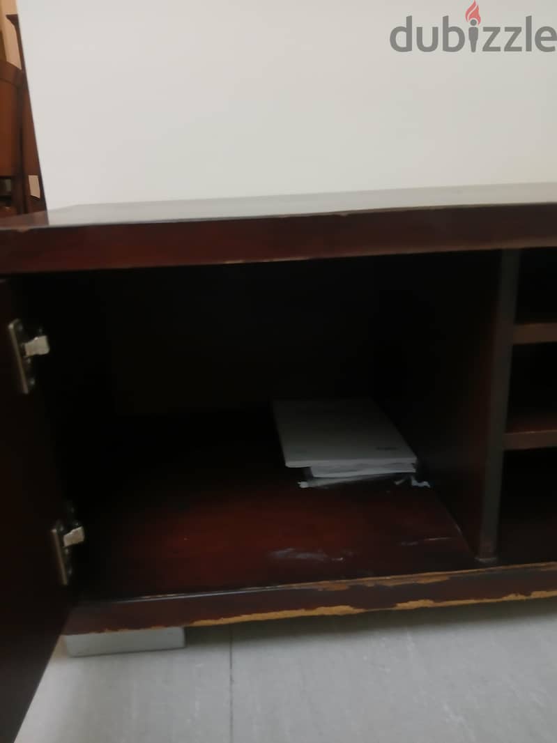 WOODEN TV TABLE FOR SALE 5