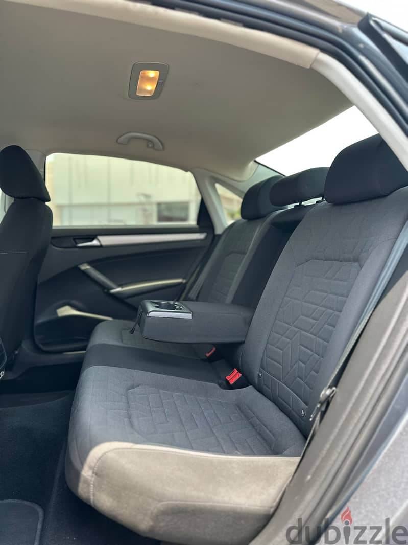 VOLKSWAGEN PASSAT 2020 GREY 10