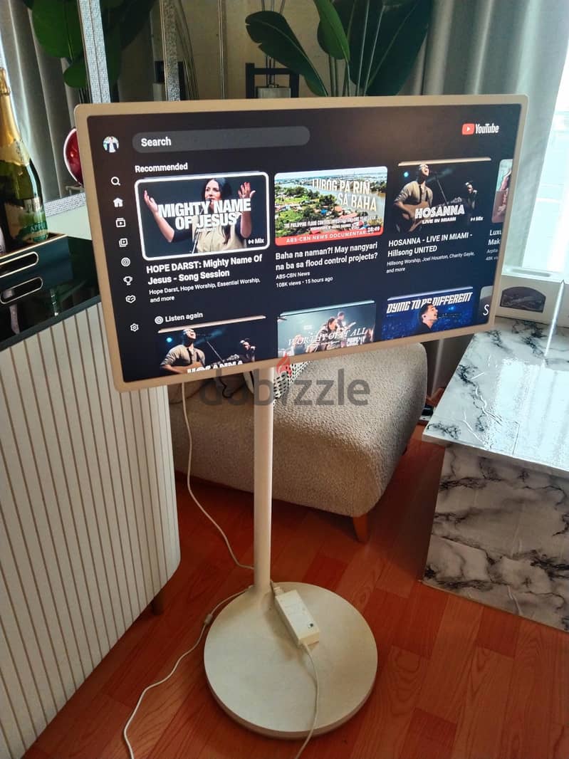 LG standbyMe smart tv 1