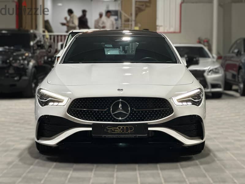 * Mercedes Benz CLA 200 14
