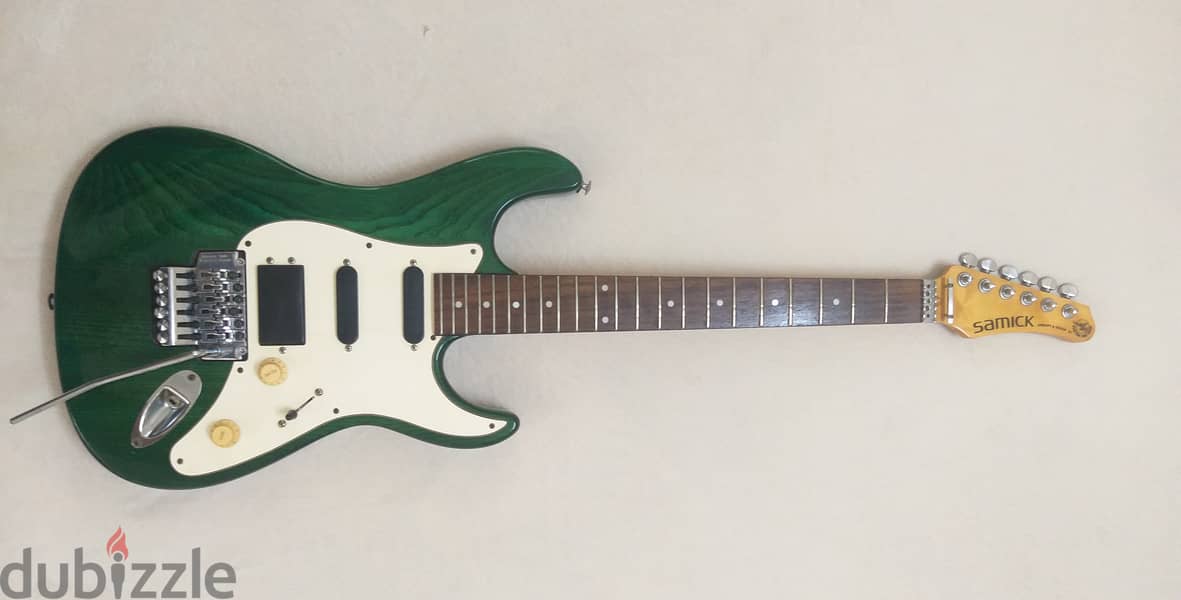 SAMICK Valley Arts Custom Pro Superstrat Floyd Rose ( Steve Lukather ) 1