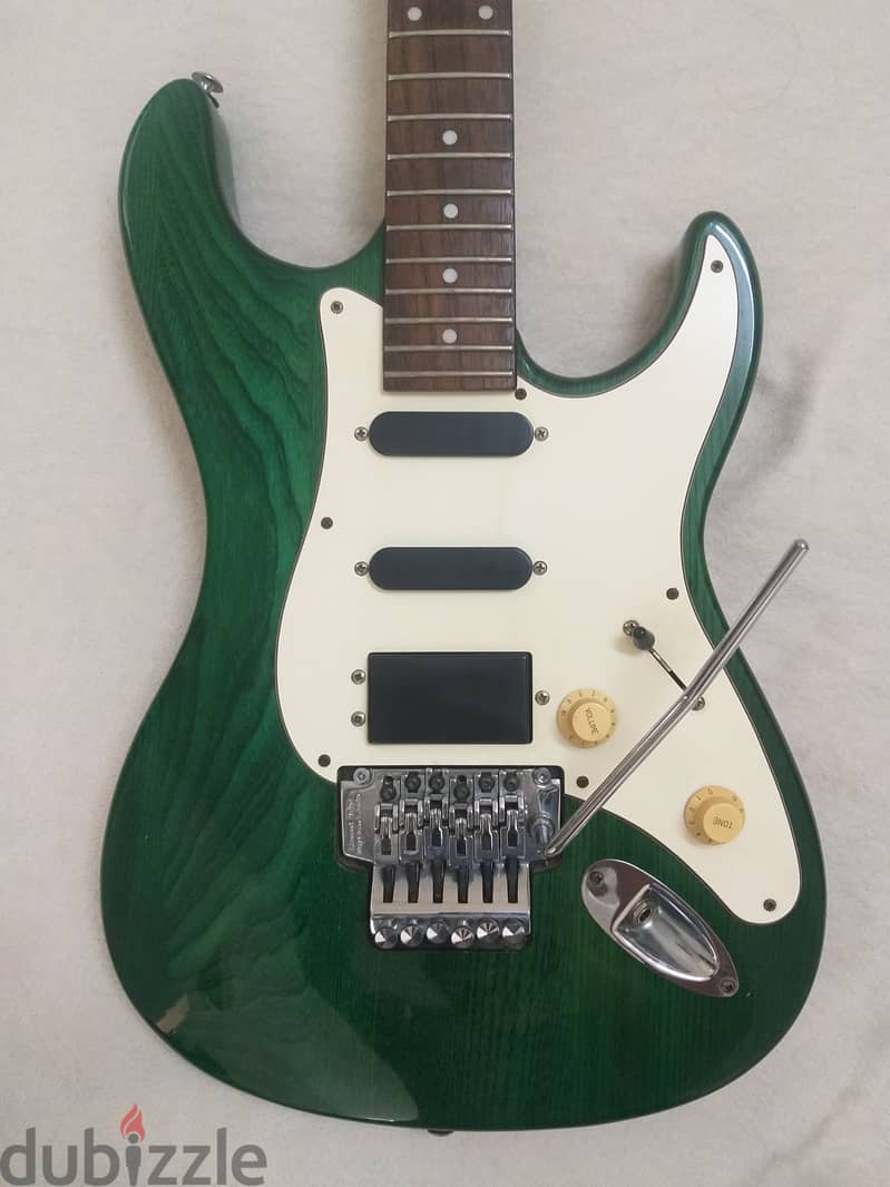 SAMICK Valley Arts Custom Pro Superstrat Floyd Rose ( Steve Lukather ) 2