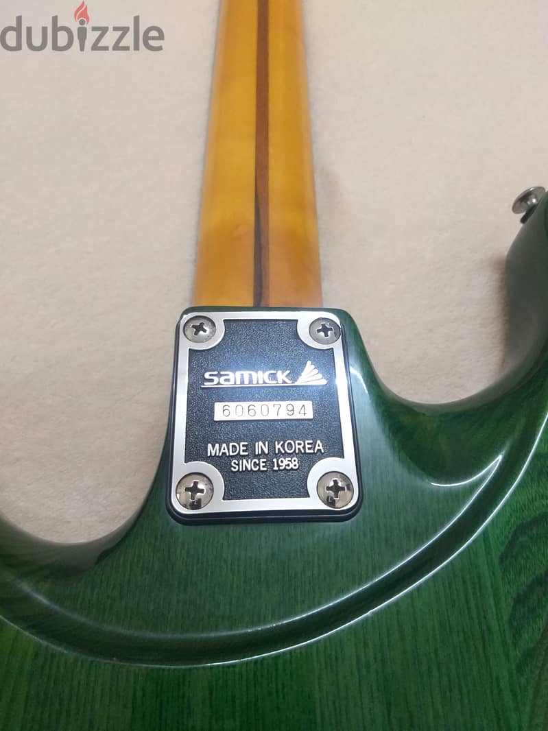 SAMICK Valley Arts Custom Pro Superstrat Floyd Rose ( Steve Lukather ) 8