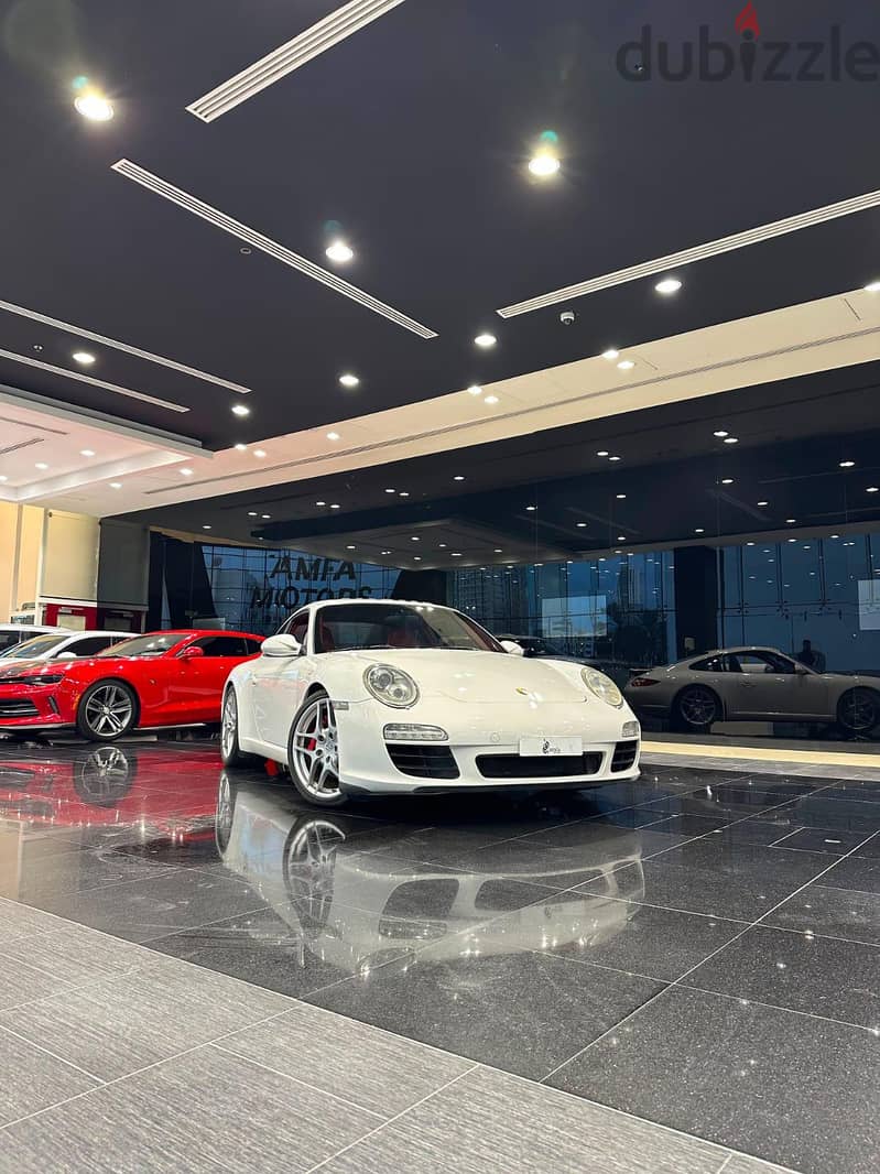 Porsche carrera 911 model 2010 1