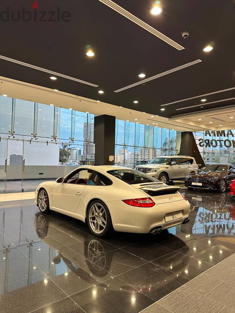 Porsche carrera 911 model 2010 4