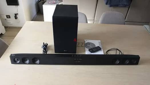 LG soundbar with wireless subwoofer