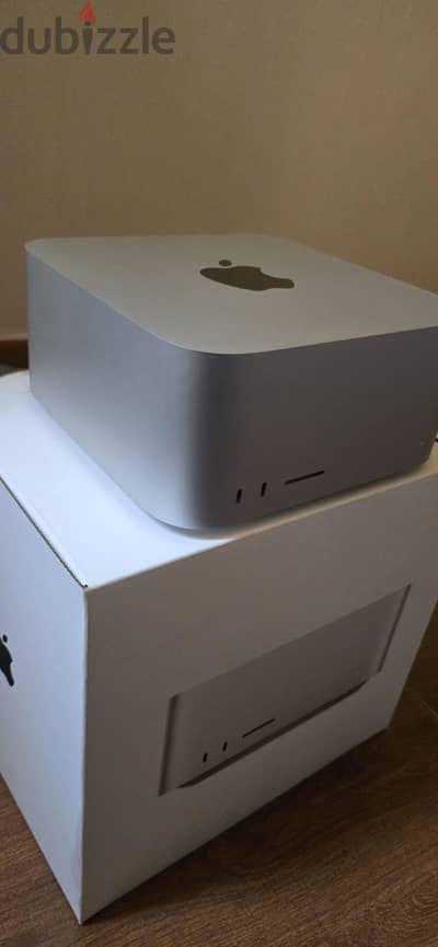 mac studio m2 max