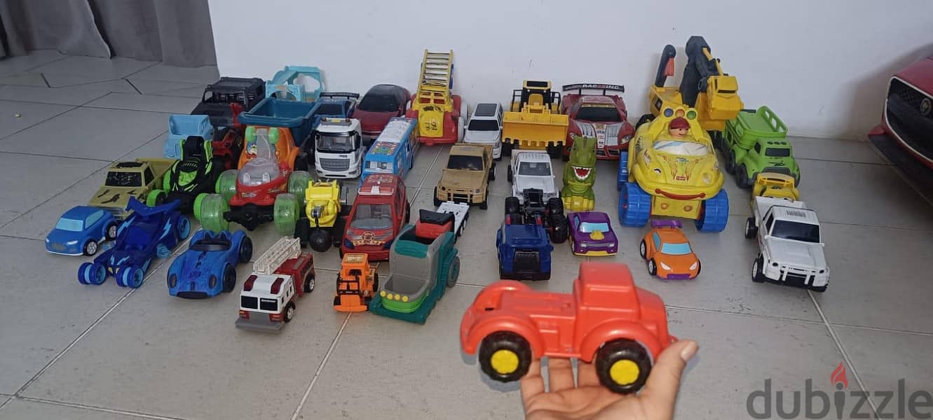 40 medium to big toy cars for 10bd only 5