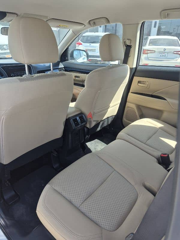 Mitsubishi Outlander 2022 3