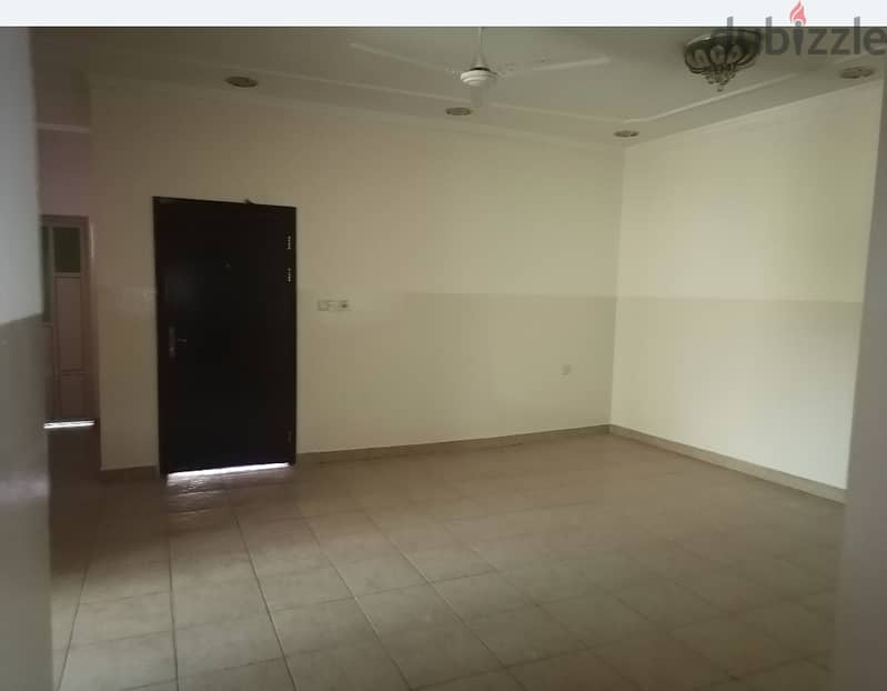 4 bedroom 1 hall 4 bathroom parking 3