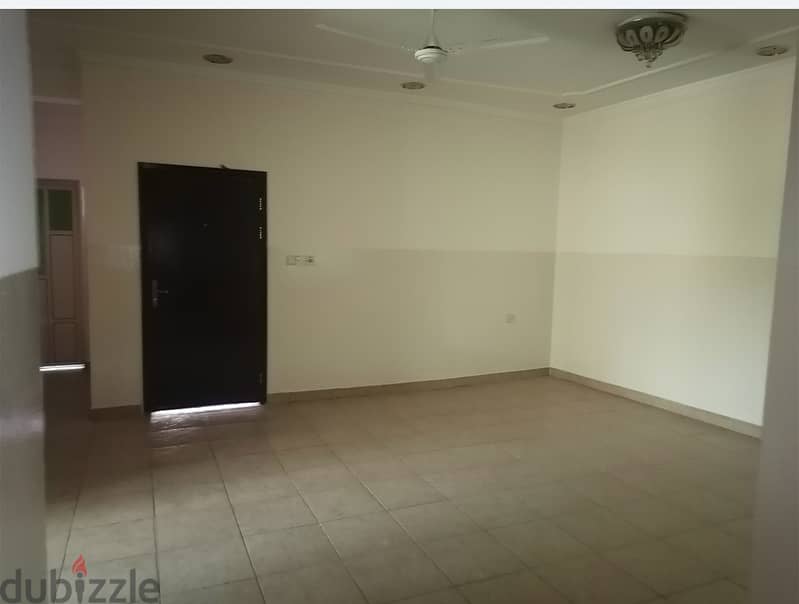 4 bedroom 1 hall 4 bathroom parking 4