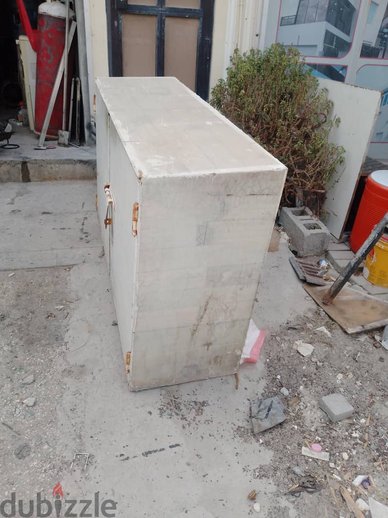 Clynder box Available for sale 2