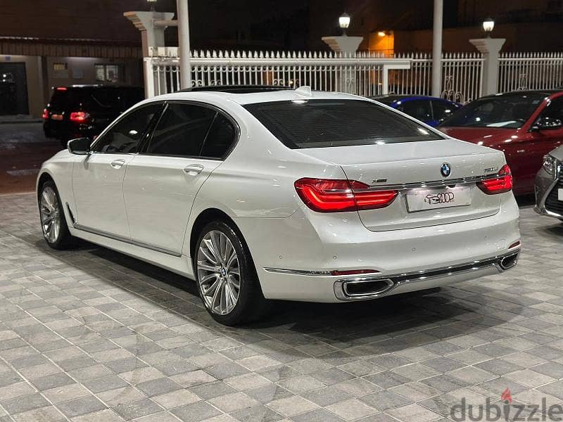 Bmw 750Li V8 TwinTurbo 2