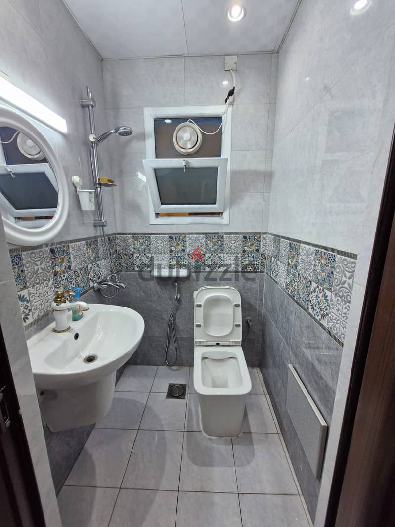 Beautiful 2 bedroom furnished apartment 6