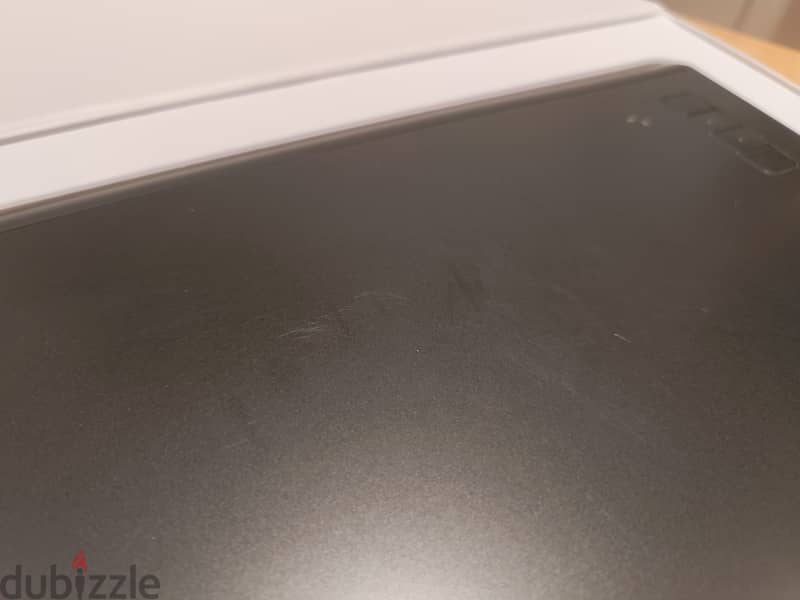 Wacom Intuos Pro – Medium Graphic Tablet Black 10.5inch PTH660-N 2
