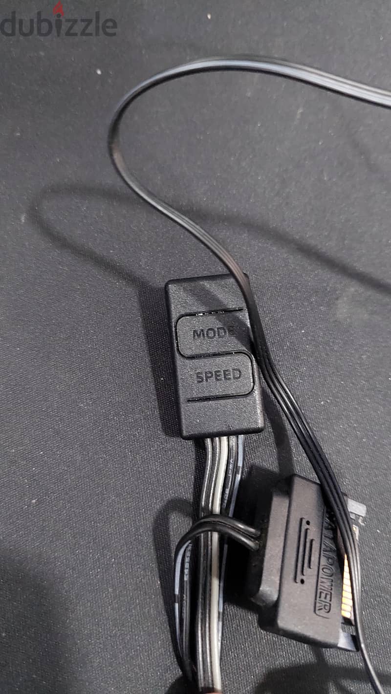 Lian Li Strimer Plus 24-Pin ARGB Extension Cable + Controller 2