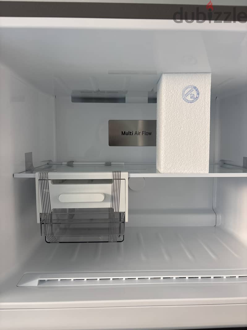 LG 395L Top Mount Refrigerator 3