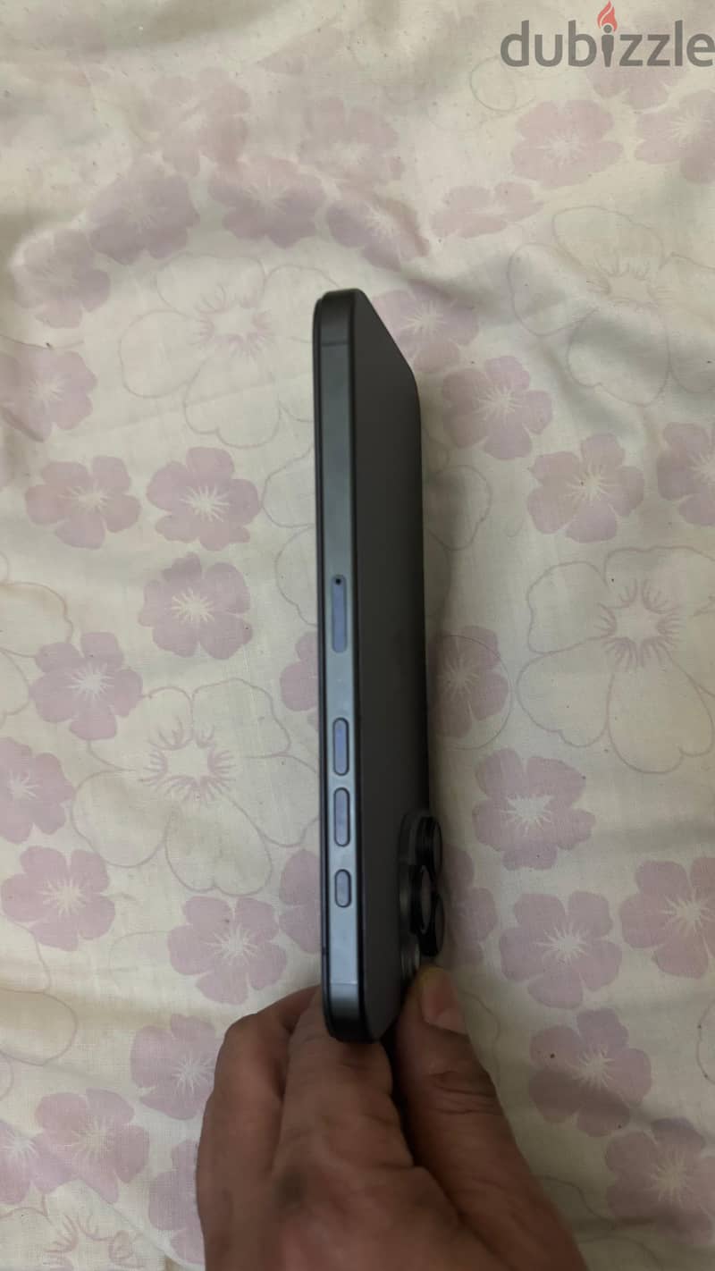 Apple iPhone 16 Pro Max 256GB color black 97% Bettery Health With Box 4