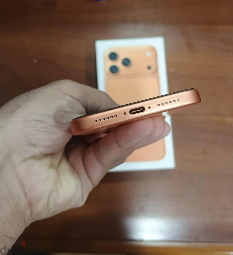 Apple - iPhone 17 Pro Max 2